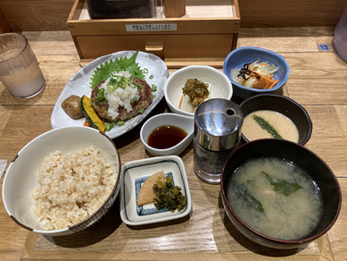 ランチ200913