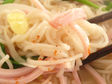 バターのコクと素麺の塩っ気☆