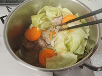 豚肉のオニオンナンプラー蒸しP4