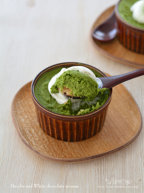 濃厚抹茶のホワイトチョコムース_TOMIZ2103-3