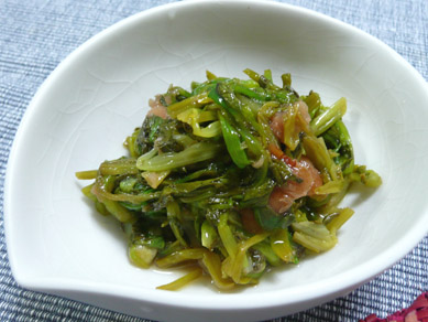 せりの梅肉和え