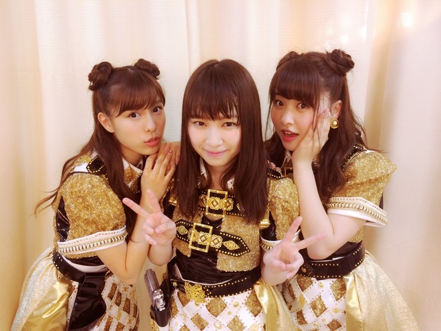 CgunNW_UYAEw5Xs_orig