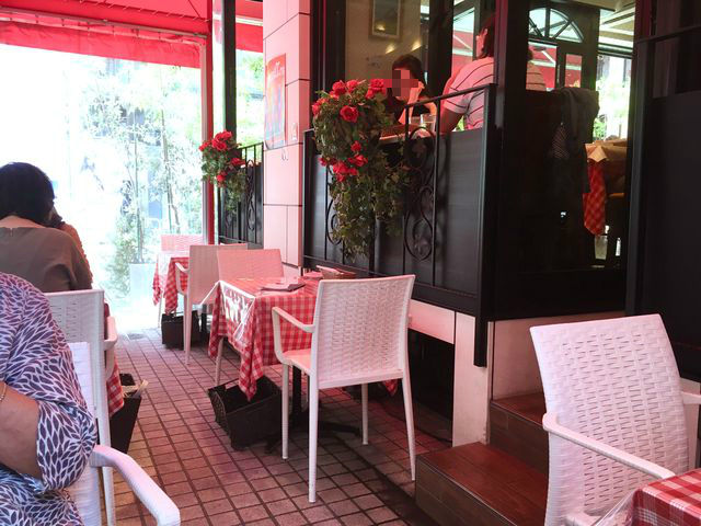 オザミ デ ヴァンで女子ランチ テラス席は最高なんだけどな ちょっとソコマデ オザミ デ ヴァンで女子ランチ テラス席は最高なんだけどな ちょっとソコマデ