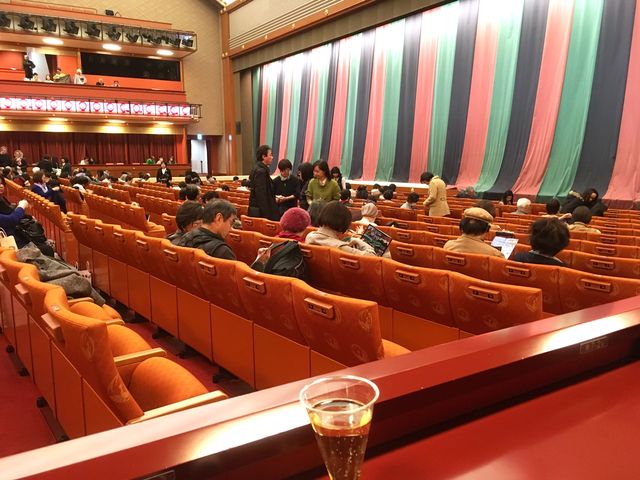 桟敷席で春爛漫 ちょっとソコマデ 桟敷席で春爛漫 ちょっとソコマデ