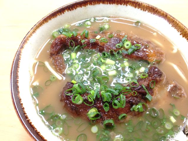 石垣島 明石食堂 並ぶソーキそば ちょっとソコマデ 石垣島 明石食堂 並ぶソーキそば ちょっとソコマデ