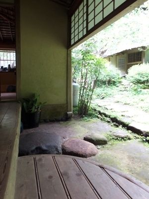 中敷居