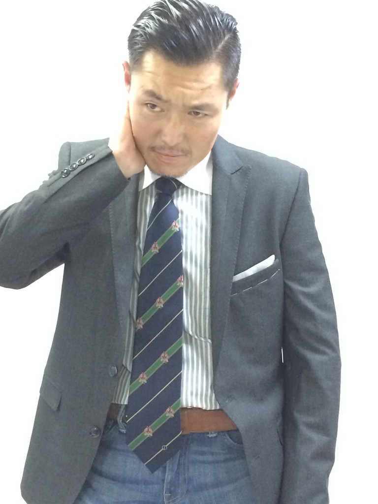 首痛いポーズ パート 超激安日記 首痛いポーズ パート 超激安日記
