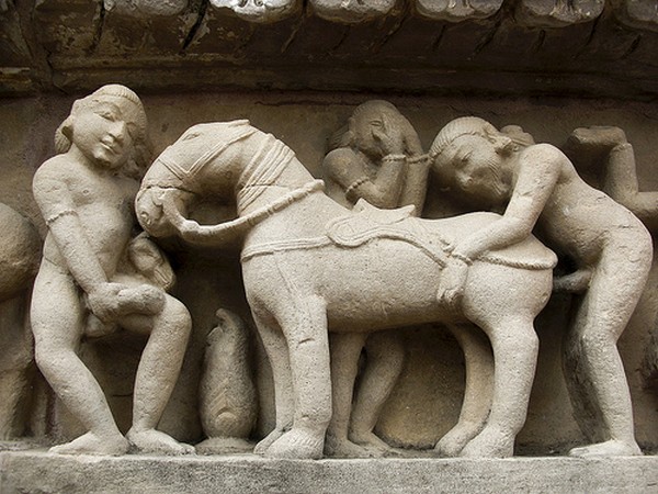 カーマスートラ寺院６(拡大表示)