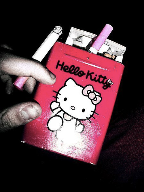 Hello-Kitty-Cigarette-Lighter-2(拡大表示)