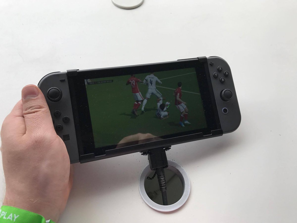 朗報 Switch版fifa18が携帯ハード史上最高クオリティで絶賛の声 キャリア Utも搭載 楽してニューゲーム ゲームまとめ 朗報 Switch版fifa18が携帯ハード史上最高クオリティで絶賛の声 キャリア Utも搭載 楽してニューゲーム ゲームまとめ