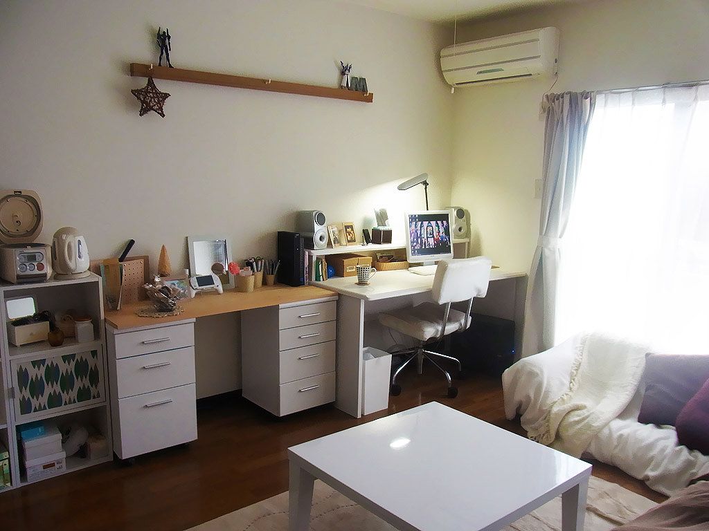 白と茶色で統一された清潔感があってイイ部屋 Chroom