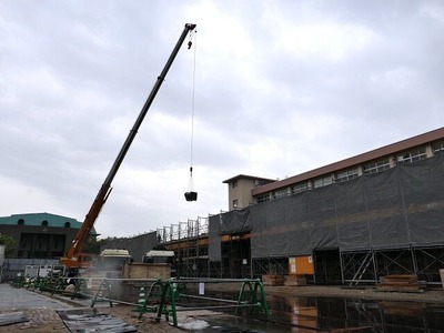 本館跡地は工事中