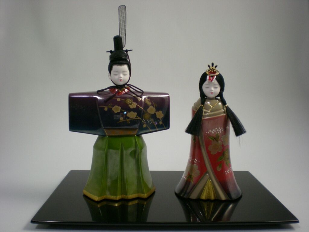 輪島塗 蒔絵梨地 漆芸雛 『皓凛(こうりん)』　立雛飾り Amazon | 輪島塗 蒔絵梨地 漆芸雛 『皓凛(こうりん)』立雛飾り