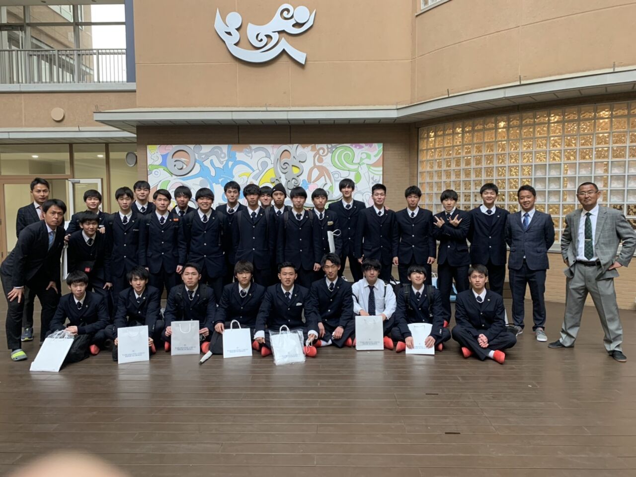 ２０２０年度 高松中央高校卒業式 なにわ節サッカー部員であり続けろ 高松中央高校サッカー部 今 現在 セントロ