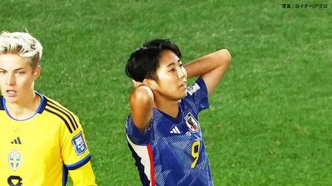 657AAE6B-5A14-4E8F-B940-0B826445BBA7