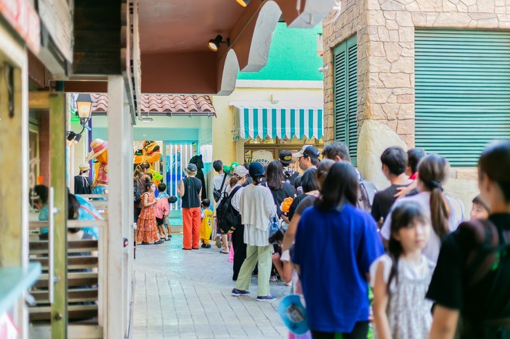 LINE_ALBUM_MM繝上Ο繧ヲ繧」繝ウ繧、繝吶Φ繝・251008_109