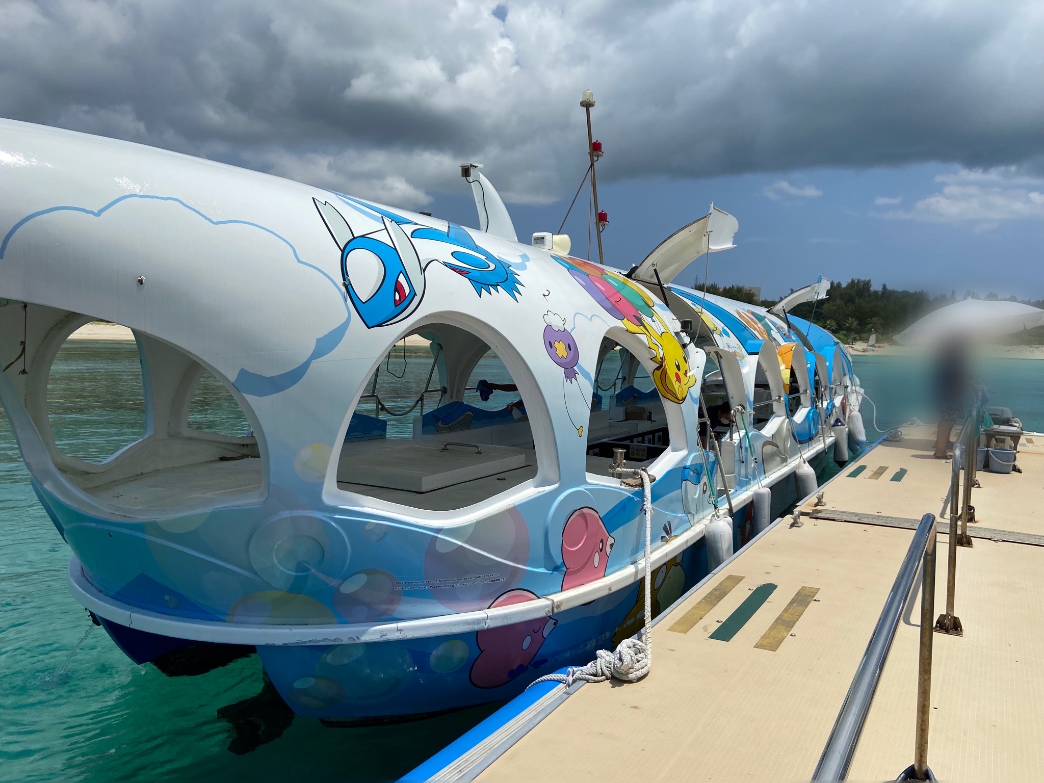 名護市 幸運のウミガメに出逢えるかも 赤ちゃんも乗れるブセナのグラス底ボート 美ら浜つーしん 沖縄県北谷町の地域情報サイト