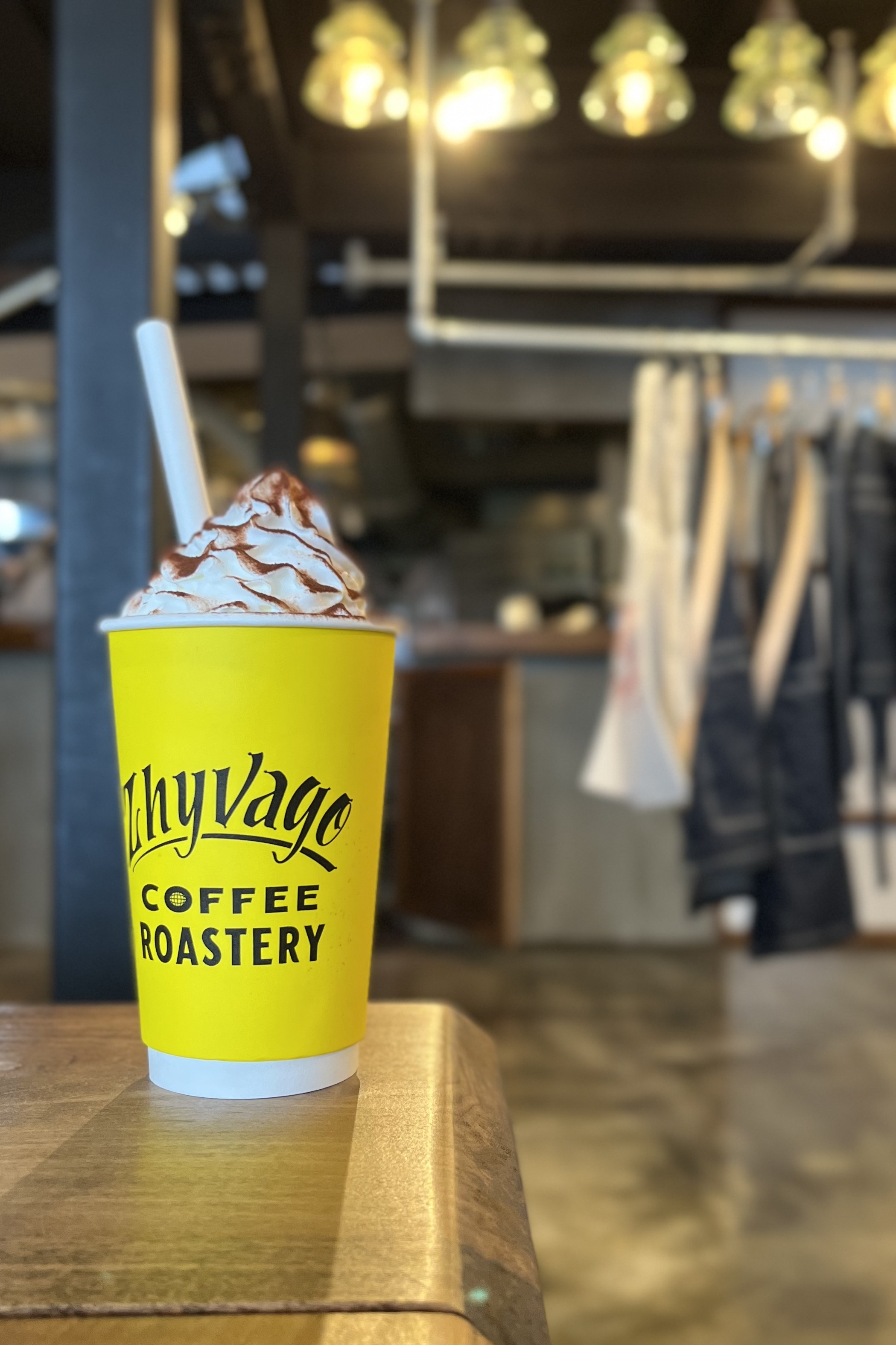 北谷町アメリカンビレッジ内にあるコーヒーショップ『ZHYVAGO COFFEE 