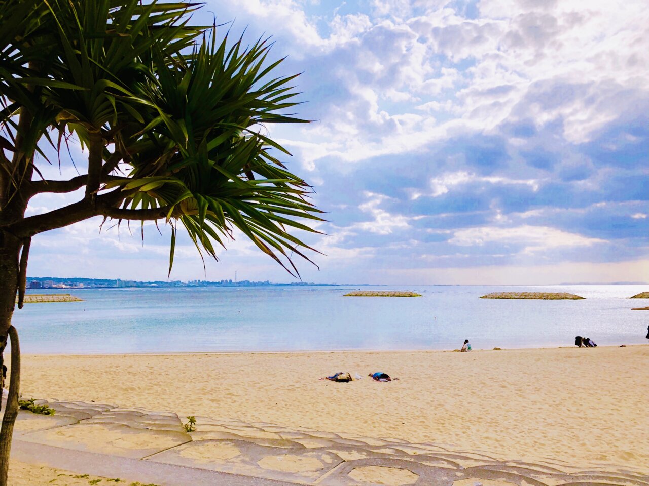 遂にこの時期が来ました 今年のサンセットビーチの海開きは4月9日です 美ら浜つーしん 沖縄県北谷町の地域情報サイト 遂にこの時期が来ました 今年のサンセットビーチの海開きは4月9日です 美ら浜つーしん 沖縄県北谷町の地域情報サイト
