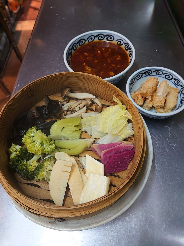 試食 揚げタラと蒸し野菜のマーラーフォンデュ風 京都先斗町の中華やさん 一品香 試食 揚げタラと蒸し野菜のマーラーフォンデュ風 京都先斗町の中華やさん 一品香