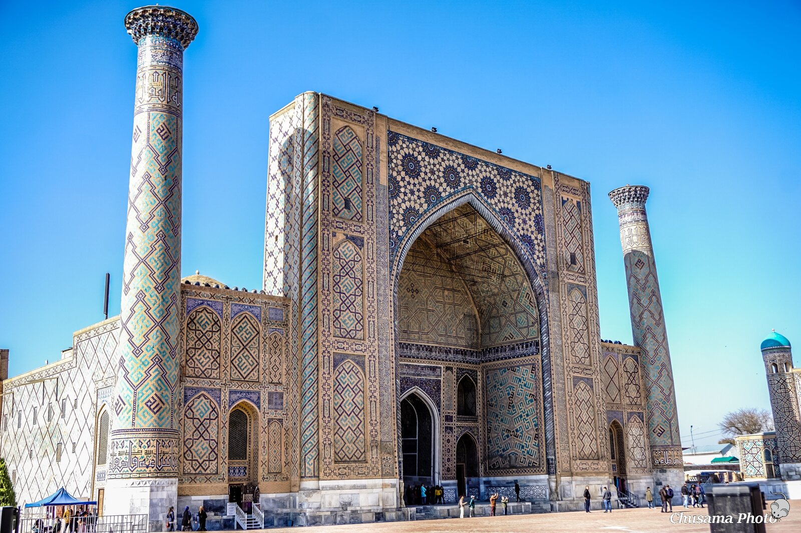 旧ソ連 ゆく車 くる車