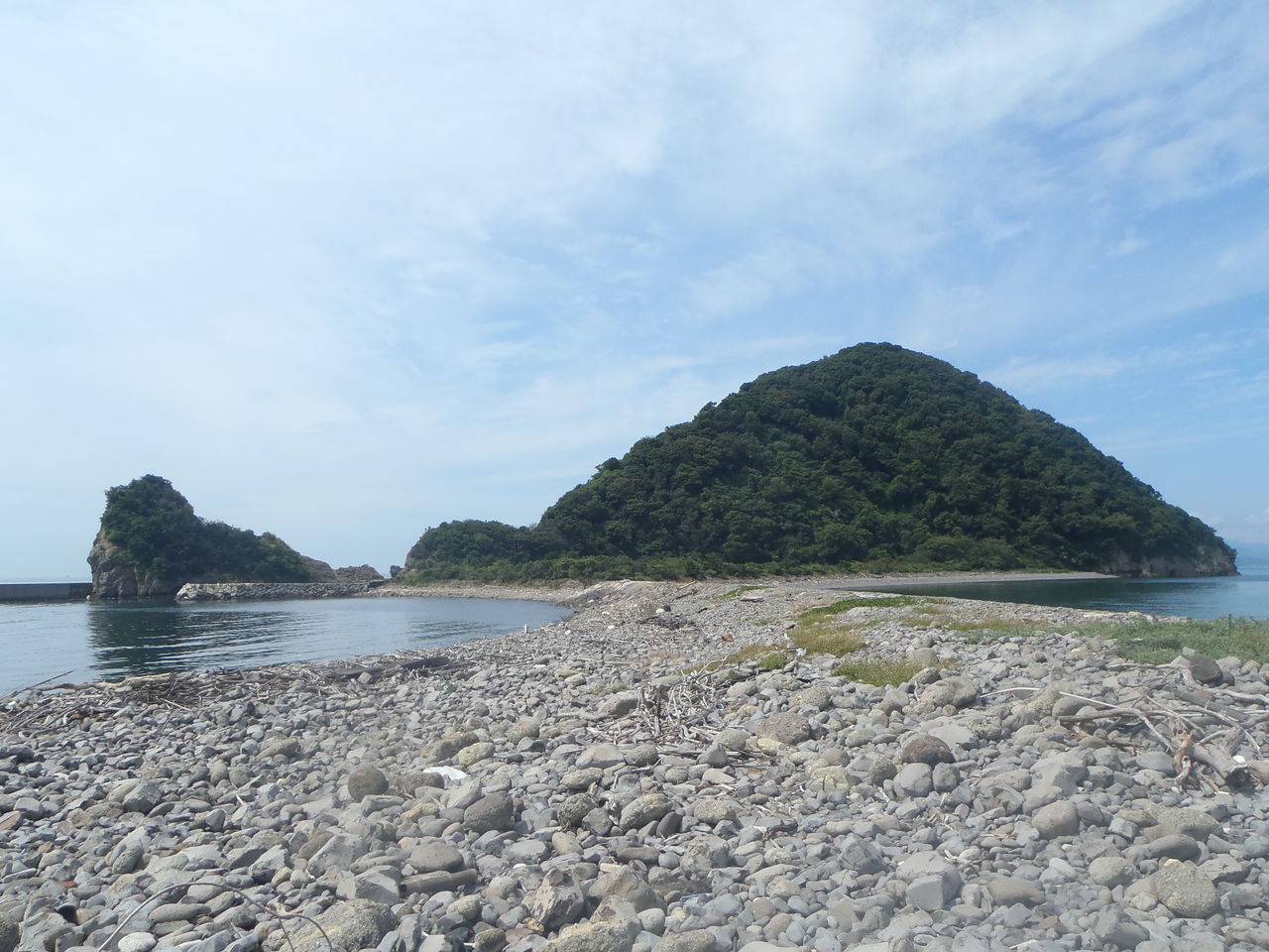 由利島 無人島サバイバル合宿 中央大学探検部 公式記録 由利島 無人島サバイバル合宿 中央大学探検部 公式記録