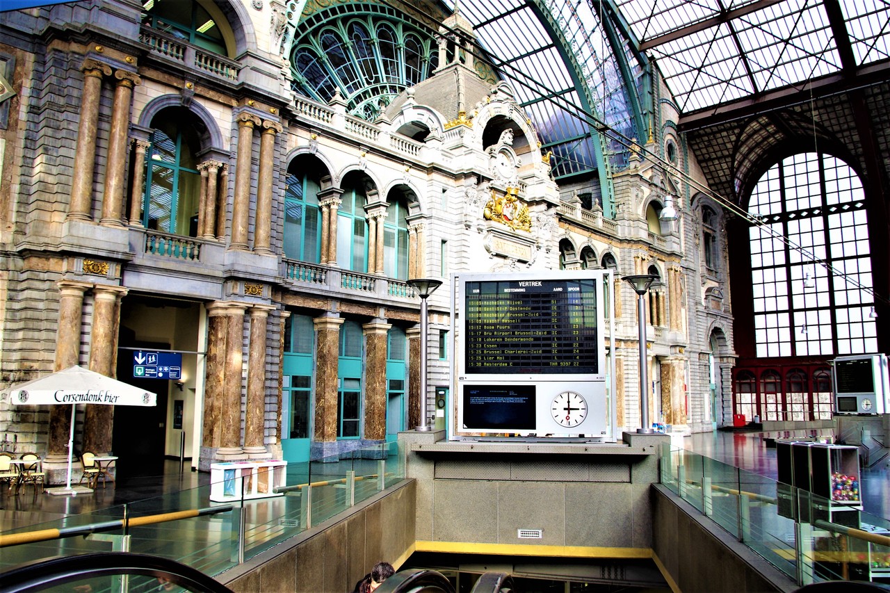 世界一美しい駅 ベルギーのアントワープ駅 Ciel オフィシャルブログ 月に一度の世界スパ ホテル巡り Powered By ライブドアブログ 世界一美しい駅 ベルギーのアントワープ駅 Ciel オフィシャルブログ 月に一度の世界スパ ホテル巡り Powered By ライブドアブログ