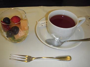 月に一度の世界スパ巡り~リュクスでエレガントな生活~-機内食4