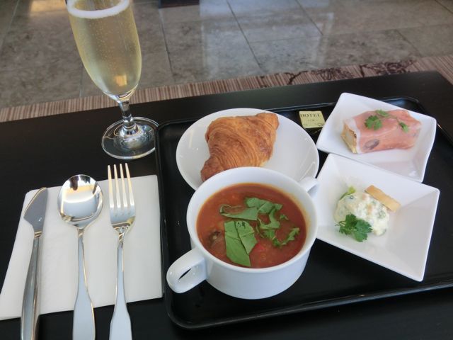 $月に一度の世界スパ＆ホテル巡り　