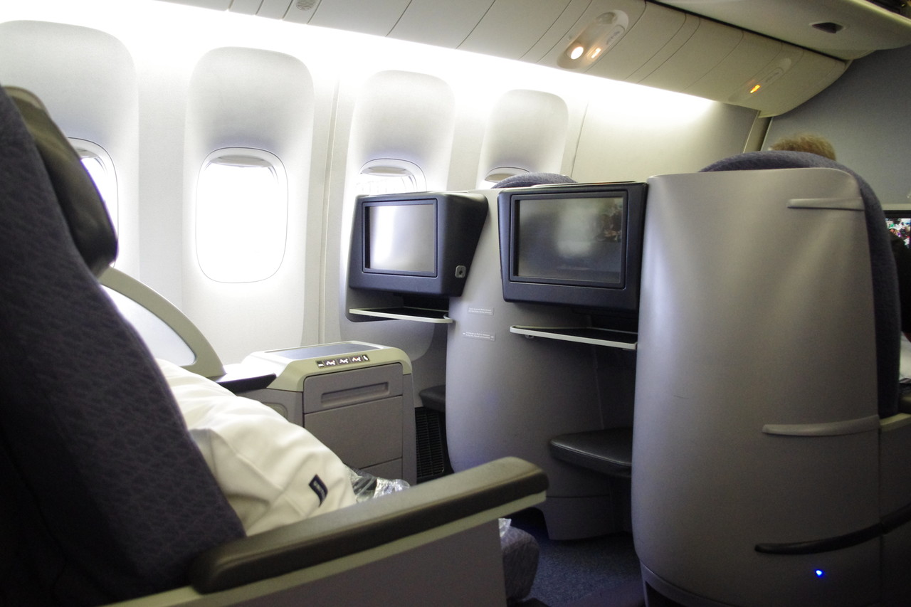 ユナイテッド航空ビジネスファースト 成田ーニューヨーク 機内設備