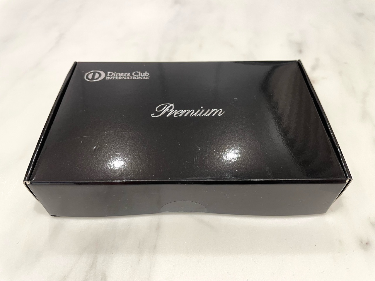 ダイナースクラブ プレミアムバースデーカード ダイナースクラブプレミアムカードの誕生日プレゼントが届きまし