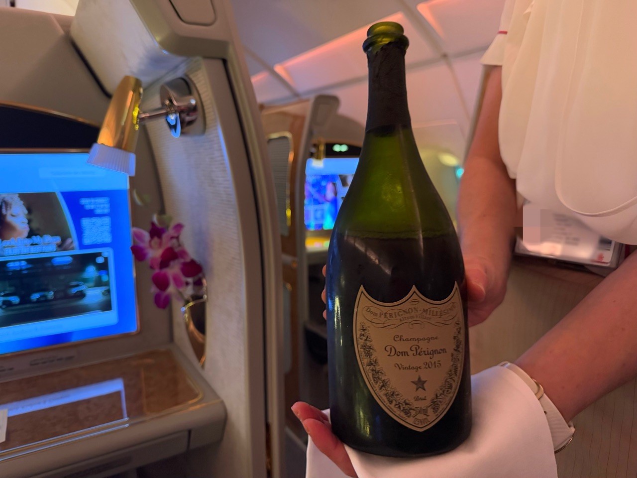 エミレーツ航空 ファーストクラス 機内設備・アメニティ・シート エミレーツ航空 ファーストクラス 機内設備・アメニティ・シート