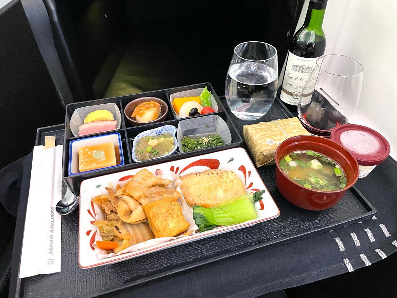 日本航空 JAL ビジネスクラス 食事 クロス 2点セット 白の通販