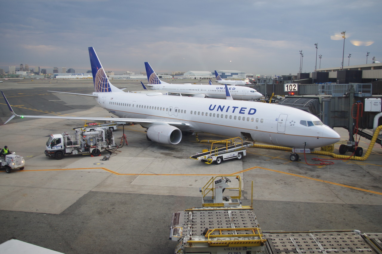 ユナイテッド航空ビジネスファースト アメニティはレアなカウシェッド