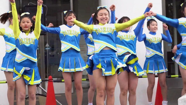 清純女子高生ＪＫチアガールチアリーダーミニスカーパンチラパンツ丸見え (144)