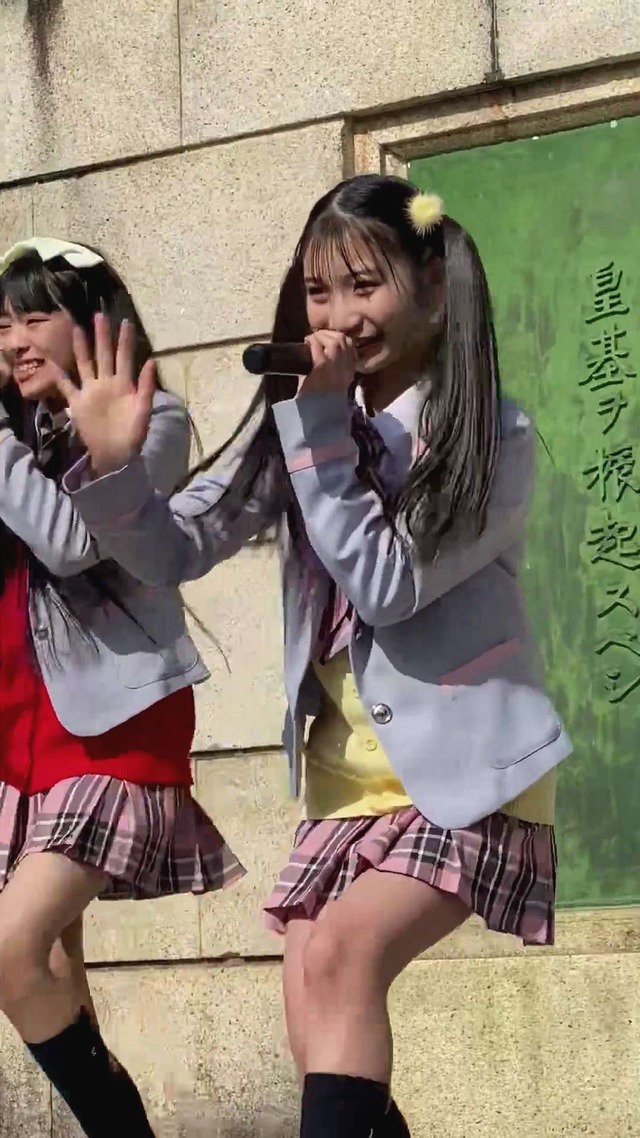 地下アイドルスプラウト学園女子高校生ＪＫ制服チェックミニスカートパンチラ (32)