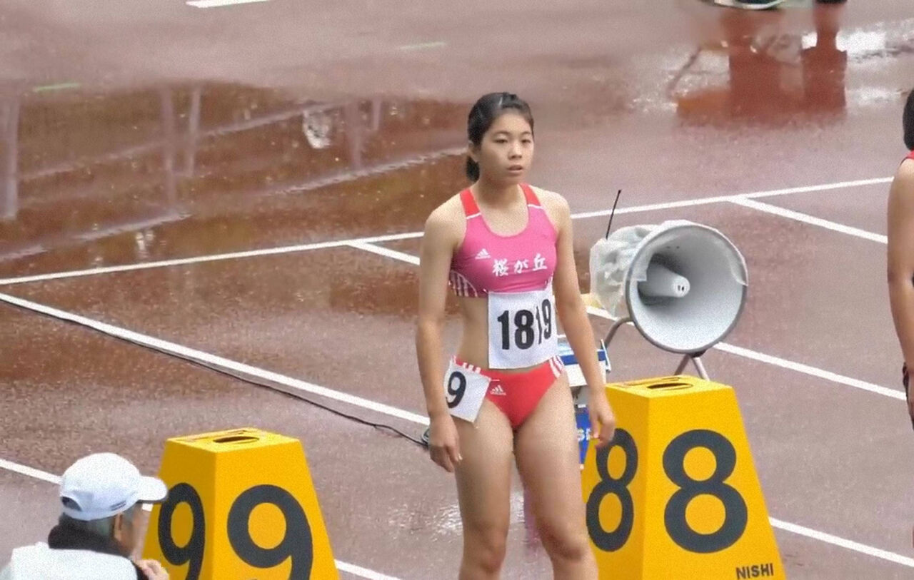 エロ 中学生陸上選手