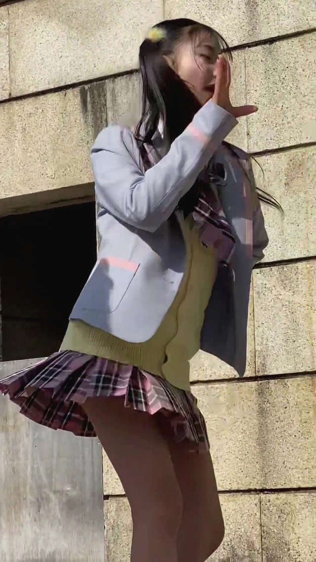 地下アイドルスプラウト学園女子高校生ＪＫ制服チェックミニスカートパンチラ (26)