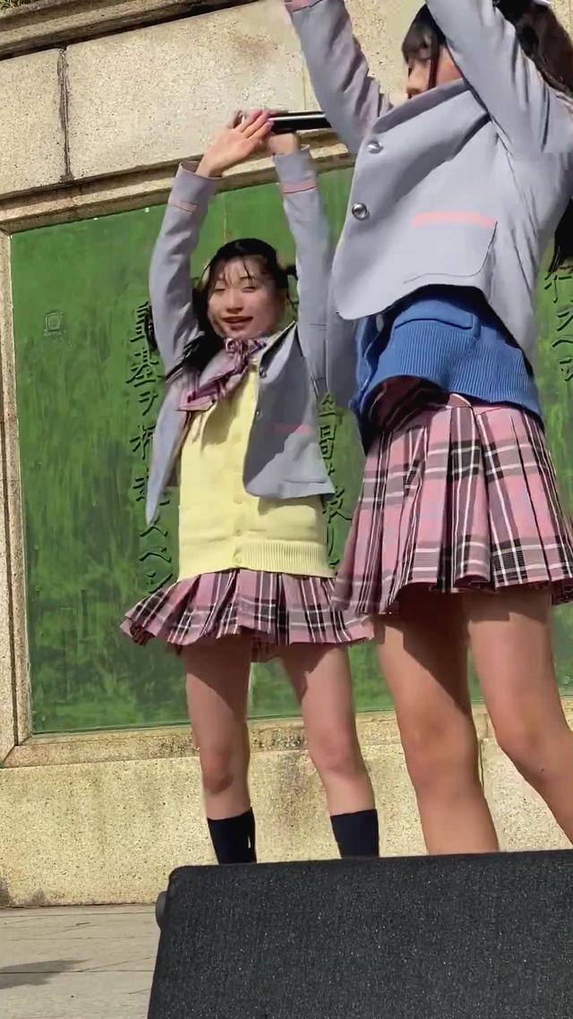 地下アイドルスプラウト学園女子高校生ＪＫ制服チェックミニスカートパンチラ (34)