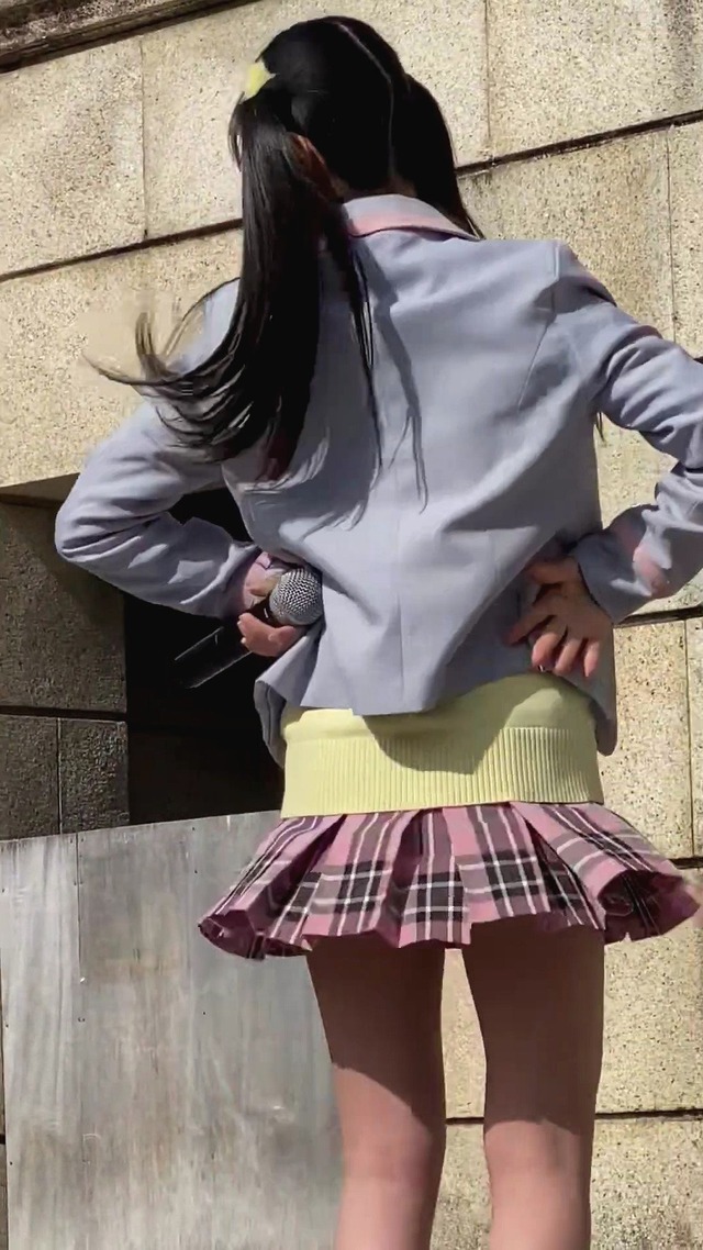 地下アイドルスプラウト学園女子高校生ＪＫ制服チェックミニスカートパンチラ (17)