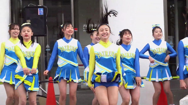 清純女子高生ＪＫチアガールチアリーダーミニスカーパンチラパンツ丸見え (143)