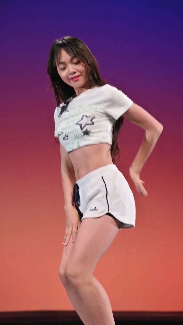 13歳中学1年生ＪＣ１アイゲキ地下アイドル星瑠菜おへそふとももパンチラ (51)