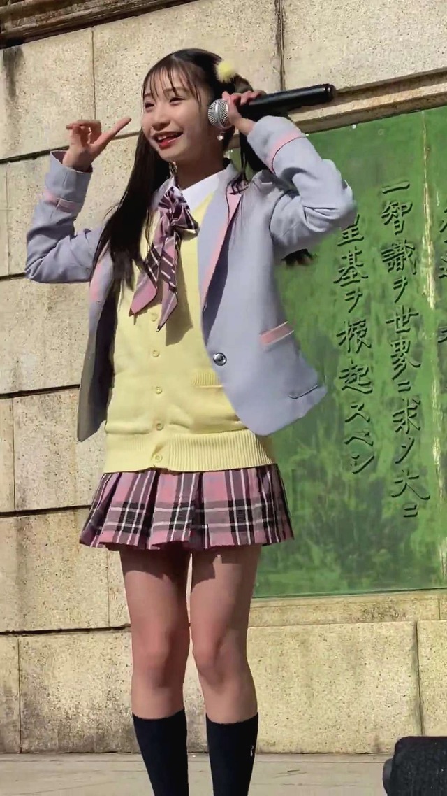 地下アイドルスプラウト学園女子高校生ＪＫ制服チェックミニスカートパンチラ (10)