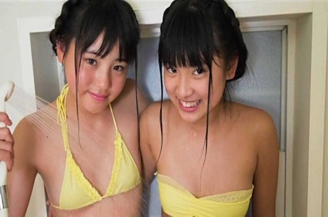 沖田彩花 & 東亜咲花 ＪＳ？ＪＣ？　極小ビキニでさわりっこ　弐 : ちょっとエッチなブログ