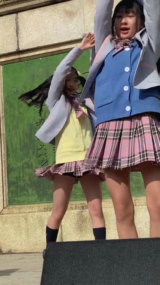 地下アイドルスプラウト学園女子高校生ＪＫ制服チェックミニスカートパンチラ (42)