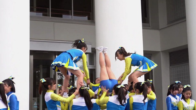 清純女子高生ＪＫチアガールチアリーダーミニスカーパンチラパンツ丸見え (10)