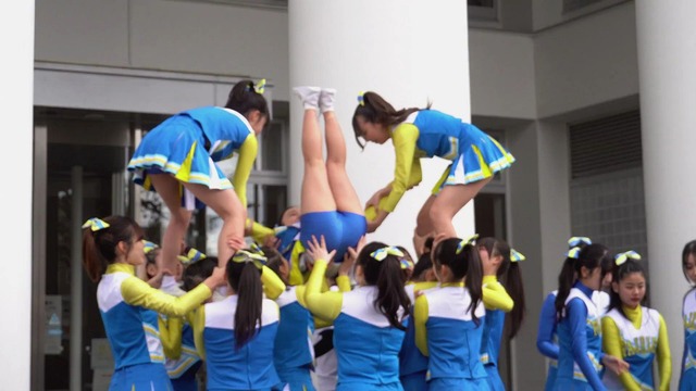 清純女子高生ＪＫチアガールチアリーダーミニスカーパンチラパンツ丸見え (27)