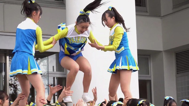 清純女子高生ＪＫチアガールチアリーダーミニスカーパンチラパンツ丸見え (109)