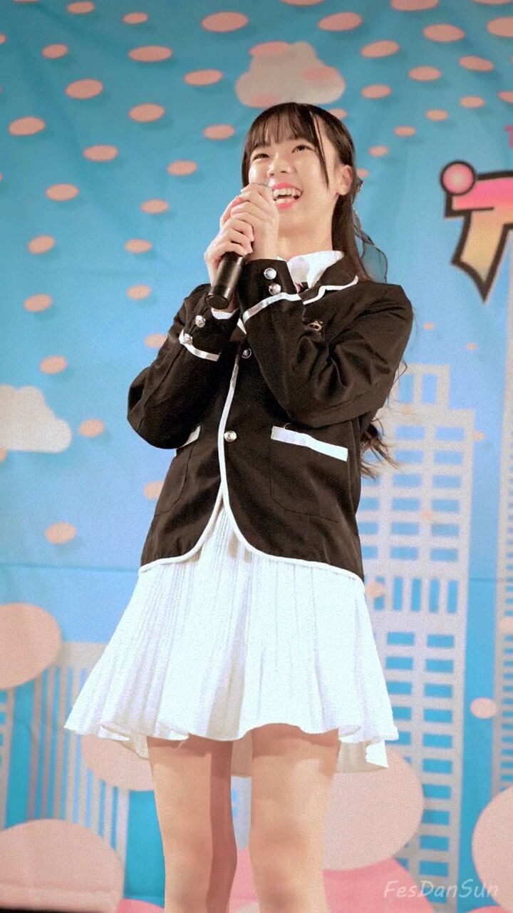中学生　パンチラ 対面パンチラ】本物のJC・JKたちのガチ対面パンチラ盗撮 ...