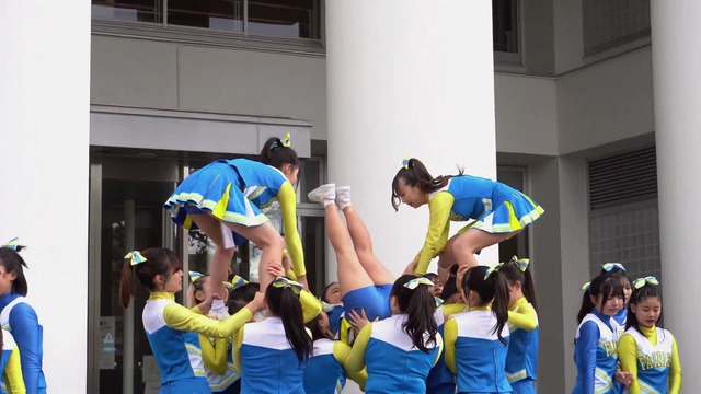 清純女子高生ＪＫチアガールチアリーダーミニスカーパンチラパンツ丸見え (14)